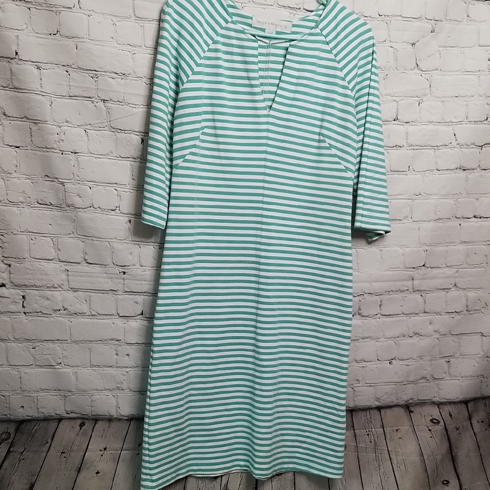 Lesley Evers women's Striped Aqua/white dress size small VNeck 3/4 sleeve EUC